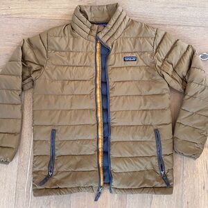 Patagonia boys light brown puffer